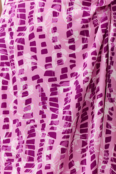 Trendyol Collection Šeříkově květinová vzorovaná viskózová látka Midi tkaná sukně TWOSS23ET00294