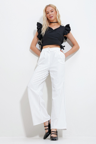 Trend Alaçatı Stili Pantaloni tricotați Palazzo cu două buzunar cu dungi albe pentru femei ALC-X11957