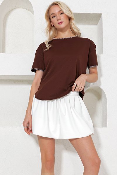 Trend Alaçatı Stili Women's Brown Crew Neck Shepherd Stitched Relaxed Fit Blouse ALC-X11840