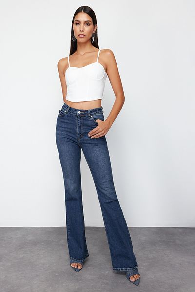 Trendyol Collection Λευκή λουράκι Crop πλεκτή μπλούζα TWOSS24BZ00595
