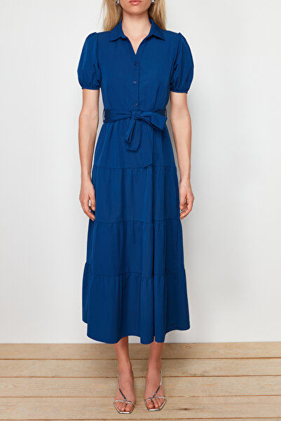 Trendyol Collection Μαξι υφαντό φόρεμα πουκάμισου με γιακά λουλακίου TWOSS24EL00861