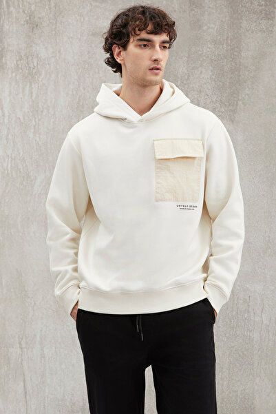 GRIMELANGE Pánská mikina Nigel s kapucí a padákovou kapsou v uvolněném střihu v kamenné barvě