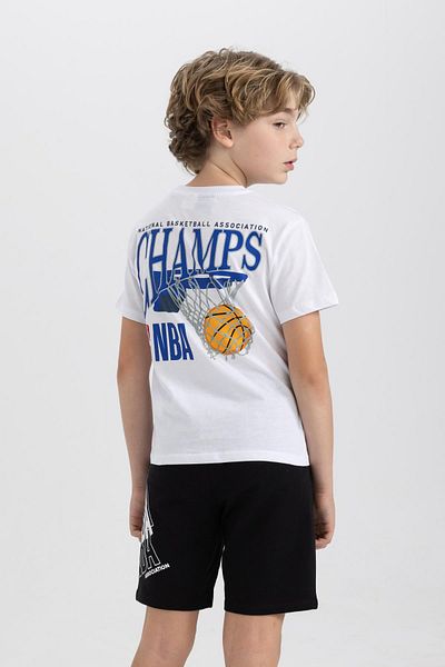 DeFacto طقم تي شيرت قصير الأكمام للأولاد من Nba Wordmark مكون من قطعتين B7799a824sm