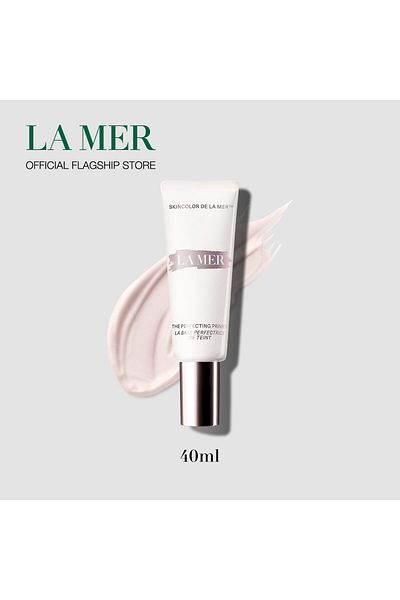 La Mer The Hydrating Illuminator This highlighter that supplements skin tone with radiant pearls 40ml