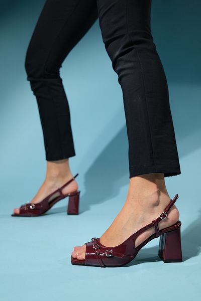 LuviShoes Γυναικεία πέδιλα με χοντρό τακούνι PANDIA Claret Red λουστρίνι