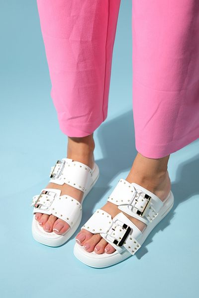 LuviShoes ZLEY Weiße transparente Damen-Hausschuhe mit Schnalle
