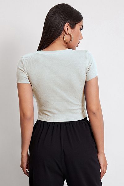 Imoda Bluză crop top cu jumătate de mânecă, albă, cu gât rotund