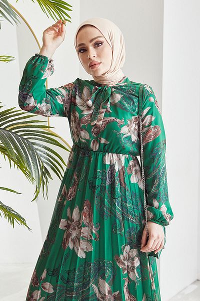 InStyle Φόρεμα Hijab σιφόν με πλισέ μοτίβο Serena - Πράσινο Σμαραγδένιο