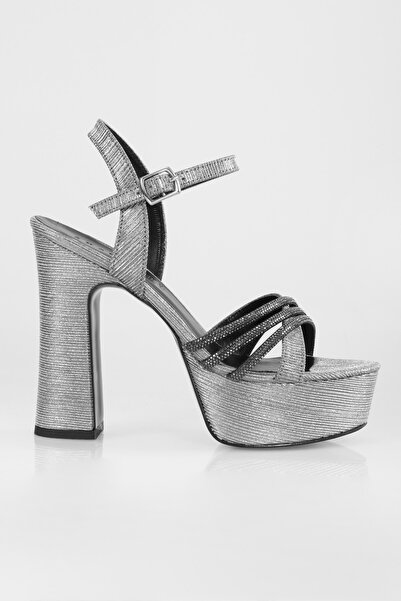 Shoeberry Dámské boty na podpatku Zulu Platinum Silvery Stone na platformě