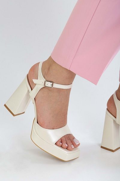 Shoeberry Damskie buty na obcasie na platformie Edia Pearl Skin
