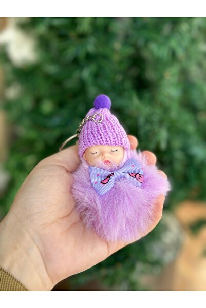 QUEEN AKSESUAR Sevimli ponpon peluş tüylü uyuyan şapkalı bebekli anahtarlık m...