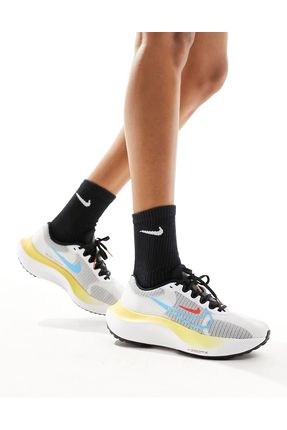 Nike zoom fly 216 hot sale