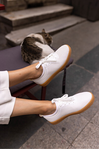 ANGELİNA JONES HALLA TENIS DE DAMA ALB DE CAPS