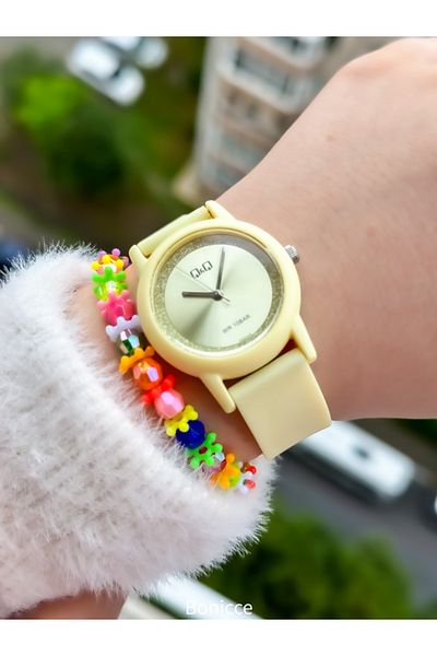 Q&Q Girl's Wristwatch and Bracelet Gift with Orange Glitter for 10 Bars Pool Sea Use