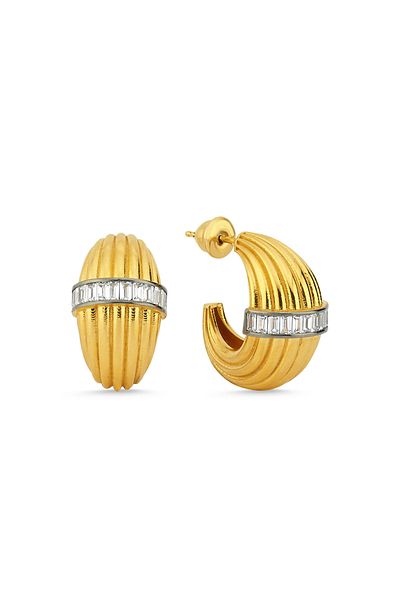 Finery by Nerrs Line Model Hoop Earrings with Baguette Stone in the Middle