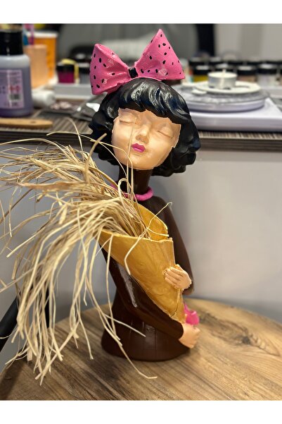 İki Cadı Tasarım Buket Tutan Kız