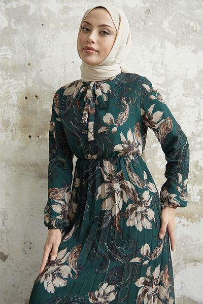 InStyle Πράσινο φόρεμα σιφόν με πλισέ με λουλούδια Serena