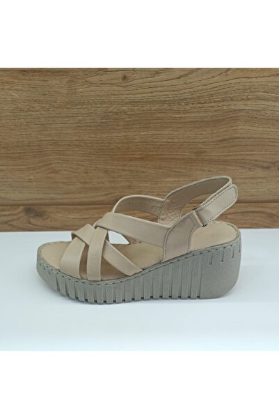 Venüs 24340254 صندل نسائي من الجلد الطبيعي باللون البيج