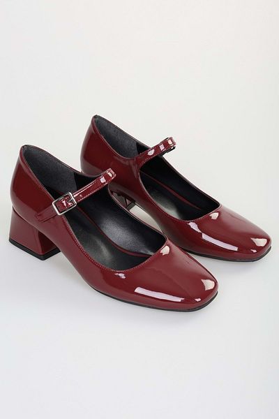 Shoeberry Жіночі бордові туфлі з лакованої шкіри Noua на підборах