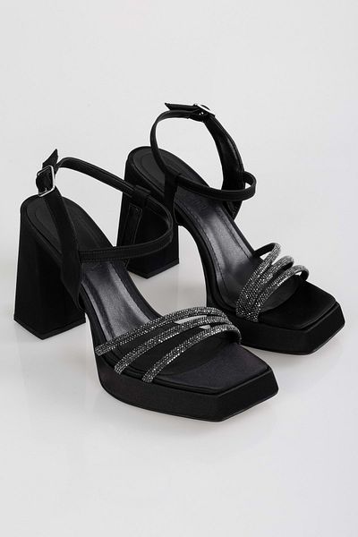 Shoeberry Pantofi cu toc cu platformă din satin negru Merdia de damă