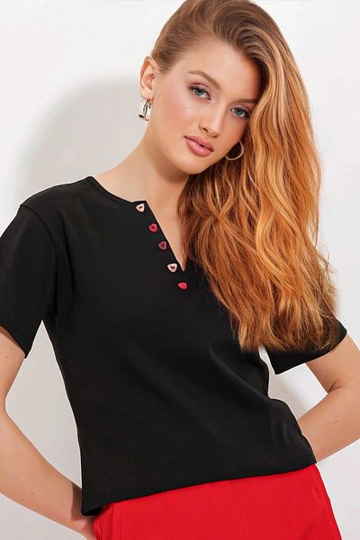 hazelin Tricou negru cu mânecă scurtă, cu buzunar, cu nasturi, HZL24S-BD19031