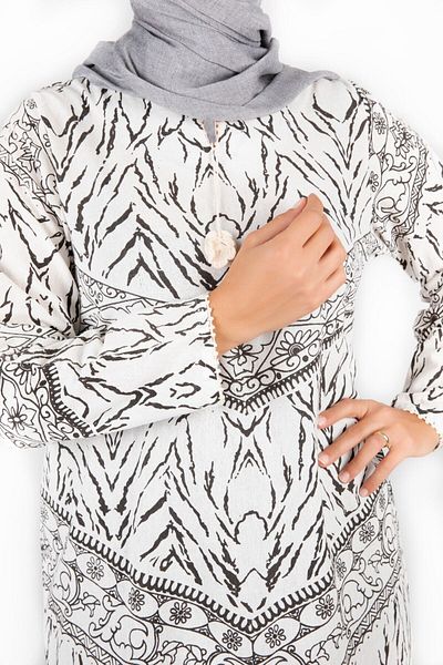 Kardelen Butik Ümraniye White Sile Cloth Zebra Printed Long Sleeve White Dress