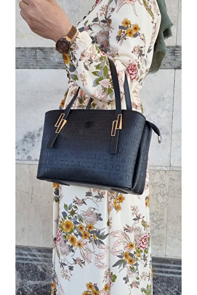 Just Polo Жіноча рельєфна друкована сумка на блискавці з довгим регульованим застібкою-блискавкою на плече та руку