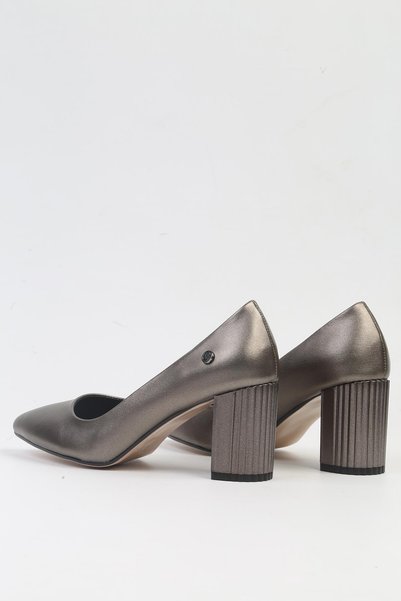 Pierre Cardin ® |   PC-52574 - 3478 حذاء بكعب نسائي جلد بلاتيني