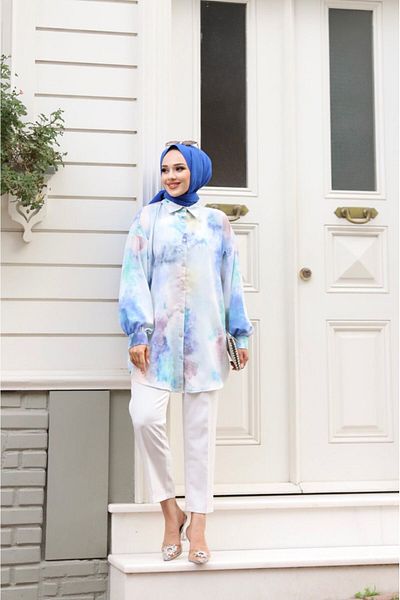 Tesettür Diyarı Cămașă Hijab imprimată digital din țesătură Jesika (lungime cămașă 80 cm)