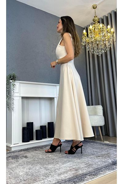Atelier Derin Μπεζ μακρύ κομψό φόρεμα με λαιμόκοψη V