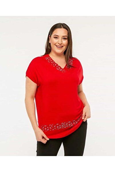 EMZAGİYİM YAKA BASKI DETAYLI BLUZ