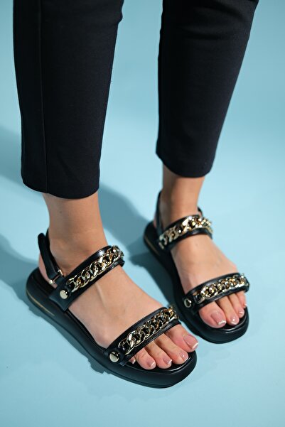 LuviShoes Detailní dámské sandály LOKET Black Chain