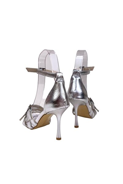 bescobel Women's Efyam Silver 3-Buckle Bathed Ankle Lacing Evening Dress Shoes 9 Cm