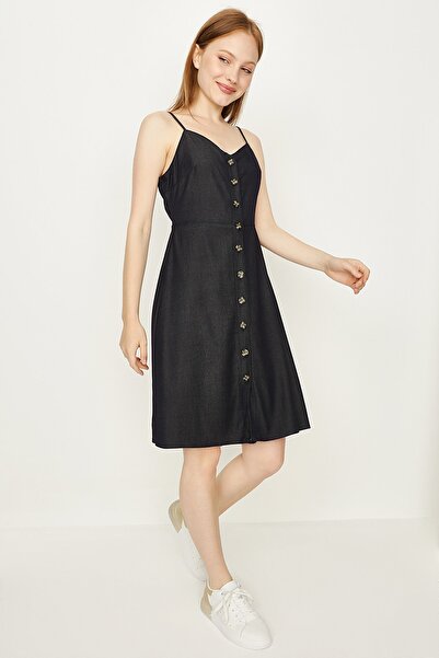 Select Moda Rochie de damă albastru închis cu bretele cu nasturi mini din denim