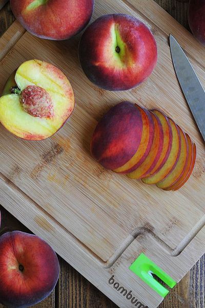 Taşev Bambum Livada Cutting Board with Sharpener