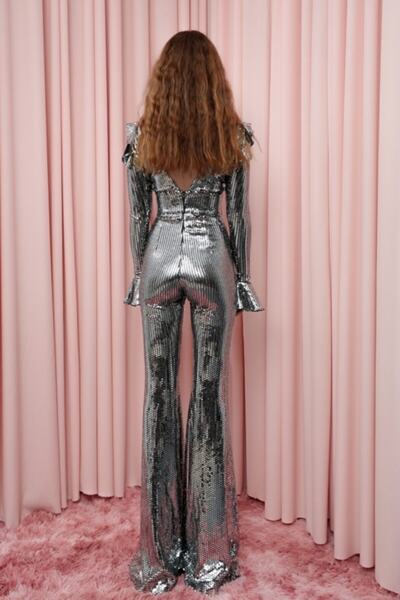 BERFUĞ KIRAN Kadın Gri Balbina Kolu Fırfırlı Parlak Ispanyol Paça Pantolon Tulum