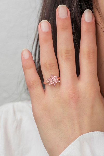 Ervanur Rose Altın Kaplama Pembe Taşlı Lotus Çiçeği Kadın Yüzük