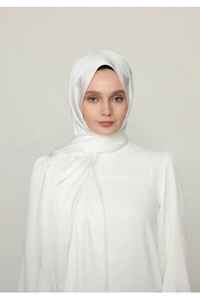 ALLURİNG THE BETTER ONE شالات كريستال بيضاء