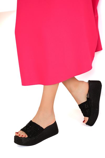 SOHO Women's Black Slippers 19144