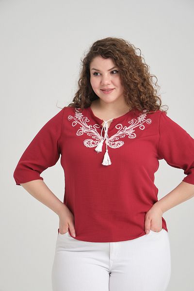 garajmood Bluză de mărime mare cu ciucuri cu model etnic burgundy