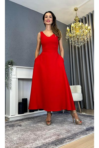 Atelier Derin Rochie roșie lungă și elegantă cu decolteu în V