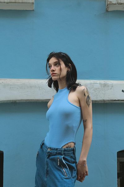 Toum Bulk Bulk Blue Bluză de bază cu detaliu în nervuri
