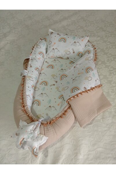 Wenaris سرير أطفال بتصميم فاخر من Babynest، سرير أطفال من جانب الأم، وسادة وب...