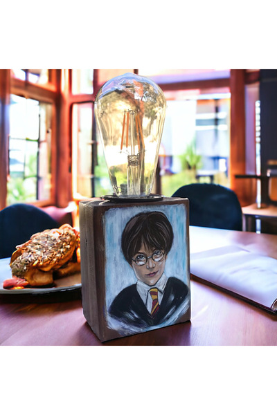 dükkanı hayalim Harry Potter Ahşap Üzerine Resim El Emeği,Masa ,Gece lambası Kişiye Özel ölçü:12cm*9cm