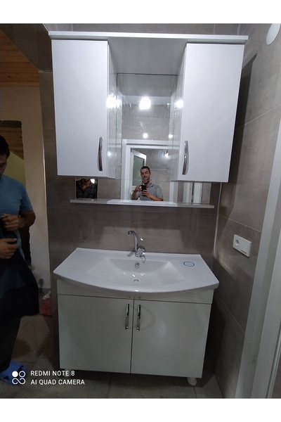 Mondi Banyo Dolabı