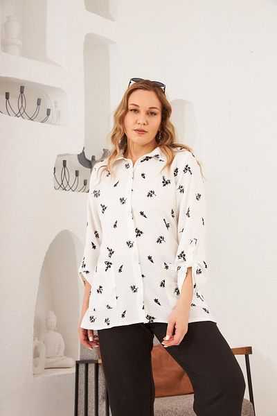 RMG Plus Size Ecru Shirt - Floral Embroidery