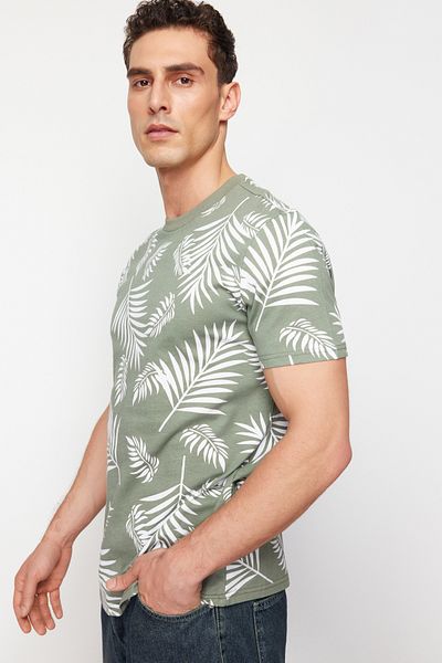 Trendyol Collection Mintgrünes Baumwoll-T-Shirt mit Blumendruck - Regular Fit TMNSS24TS00203