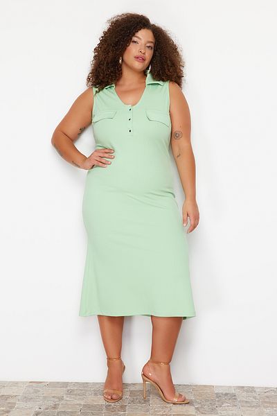 Trendyol Curve Green Polo Collar Buttoned Midi Knitted Dress TBBSS24AH00166