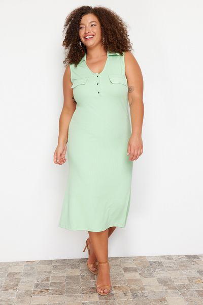 Trendyol Curve Green Polo Collar Buttoned Midi Knitted Dress TBBSS24AH00166