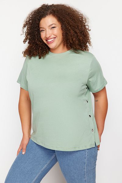 Trendyol Curve Mintgrün – T-Shirt aus 100 % Baumwolle in Übergröße, Boyfriend-Passform, seitlicher Druckknopfverschluss TBBSS24BF00000